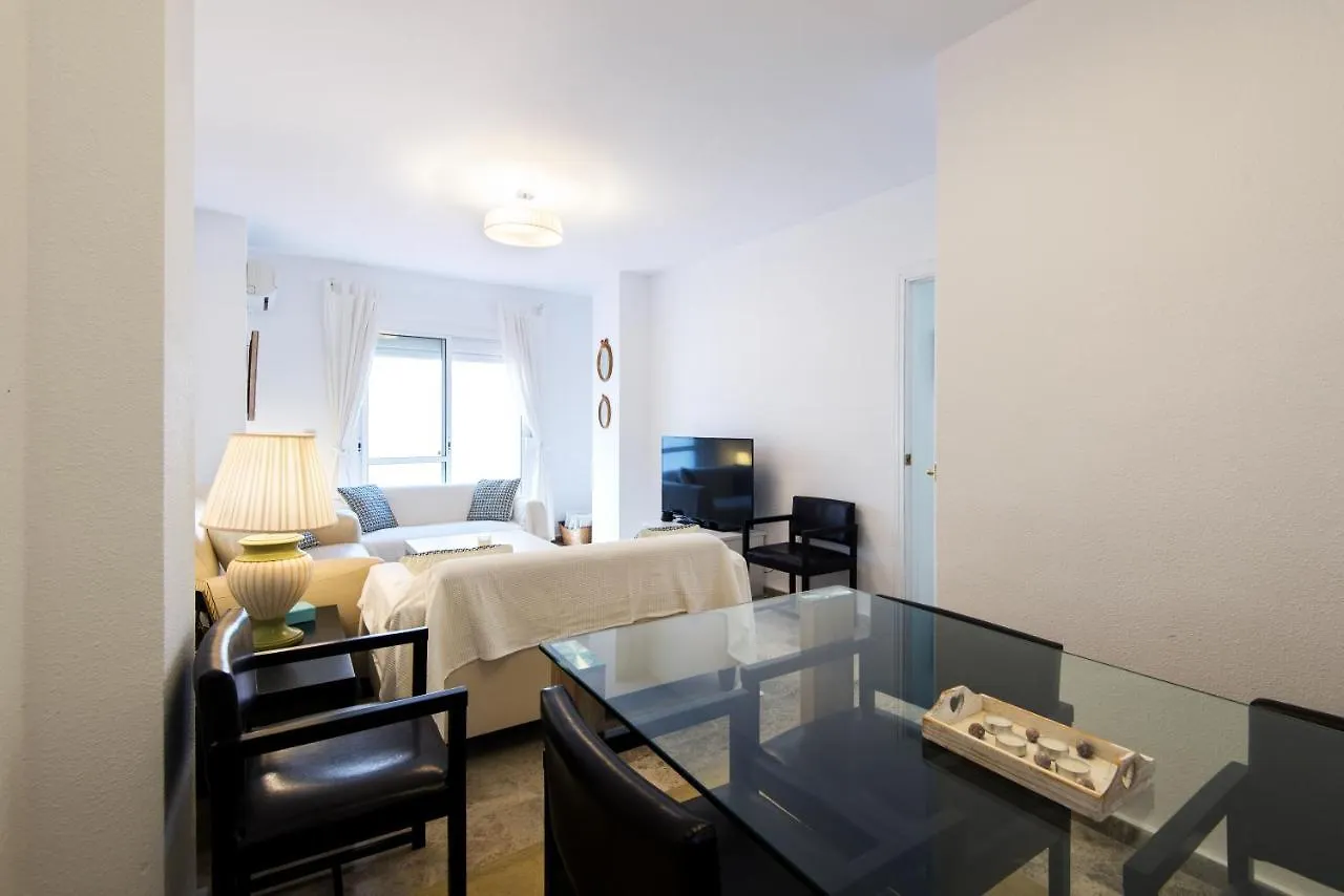 Center Location & Parking Free Apartment With Largeterrace & Bbq Malaga